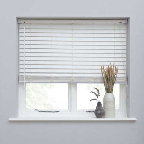 Habitat Faux Wood White 25mm Slat Venetian Blind - 60cm